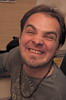 �� ���